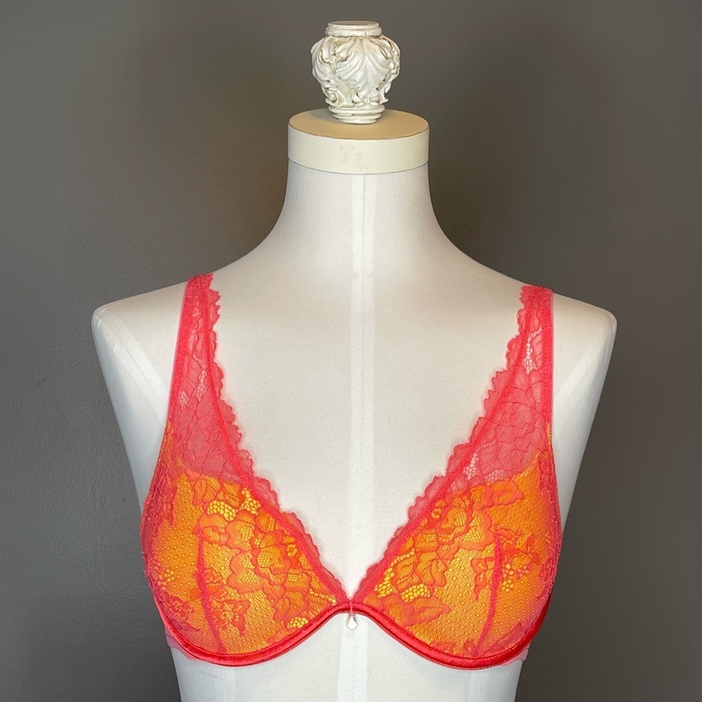 Victoria’s Secret Sexy Little Things Coral Yellow Two Tone Lace Push Up Bra 34B